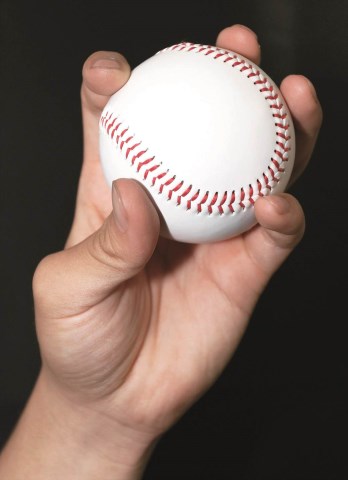 楽天 松井裕樹が直伝 魔球 チェンジアップ スライダー の握り 投げ方 野球 週刊ベースボールonline