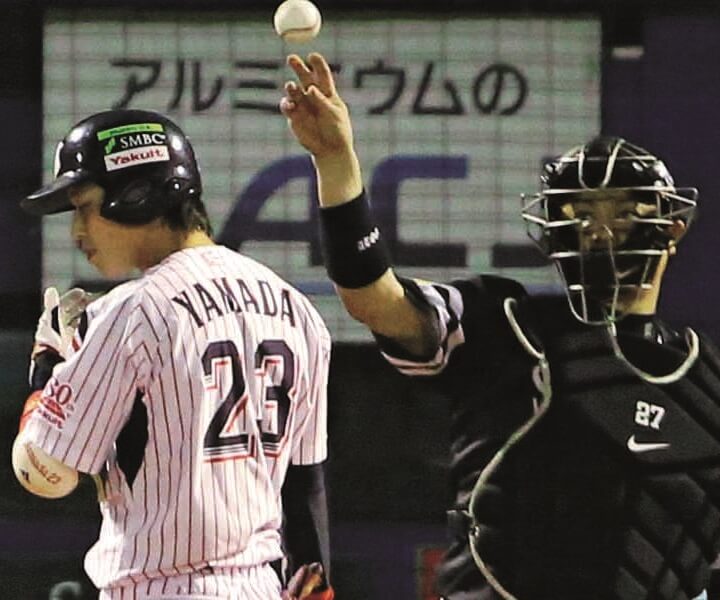 細川亨 山田哲人を完封したベテラン捕手の洞察力と配球 野球コラム 週刊ベースボールonline