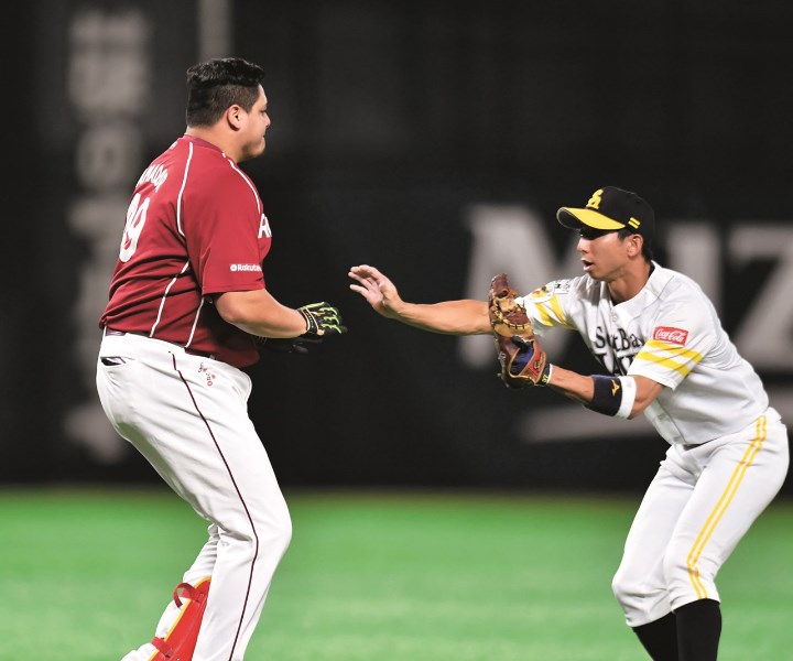 今週の1枚 ちょっと待って 真っ赤なアマダー 野球コラム 週刊ベースボールonline