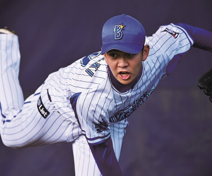 18 山﨑康晃選手 直筆サイン CAP ルーキー 沖縄キャンプ スローガン