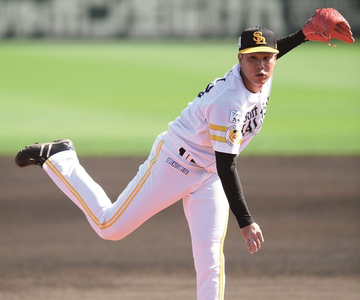 ソフトバンク・藤井皓哉 岡本製甲のスパイク 急成長に不可欠だった地元