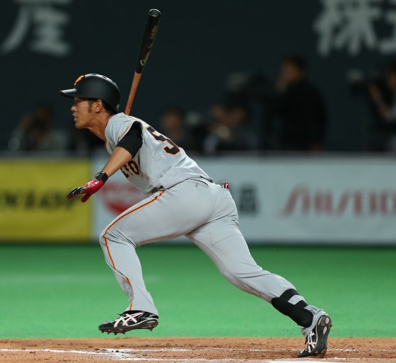 木製バット スラッガー 立岡宗一郎 巨人】立岡宗一郎が走攻守でキラリ