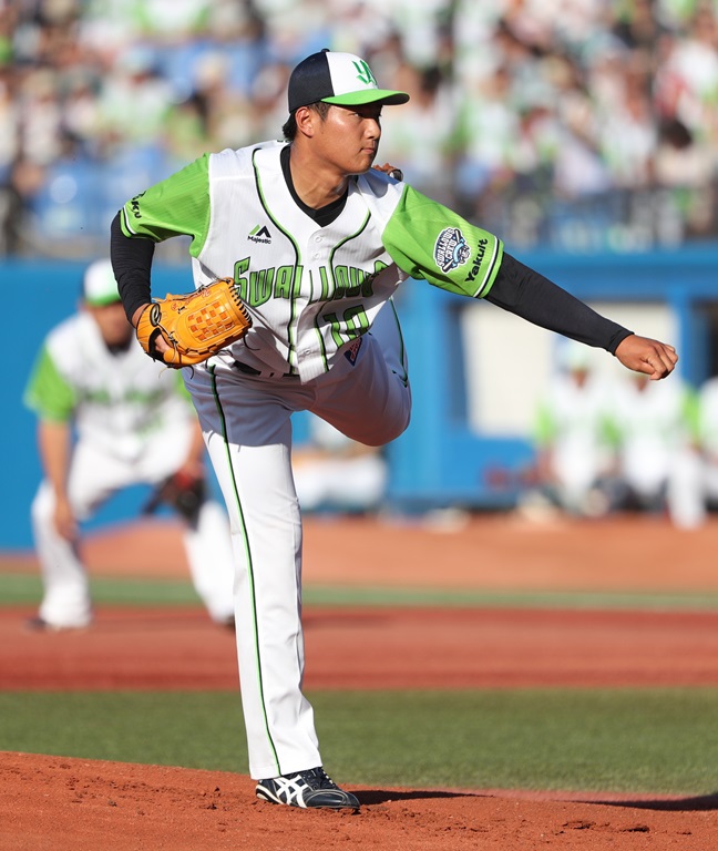 東京ヤクルトスワローズ 寺島成輝選手 2018年プロコレユニフォーム Mサイズ ヤクルト・寺島成輝投手 「高校ビッグ4唯一の未勝利も、焦らず一歩ずつ