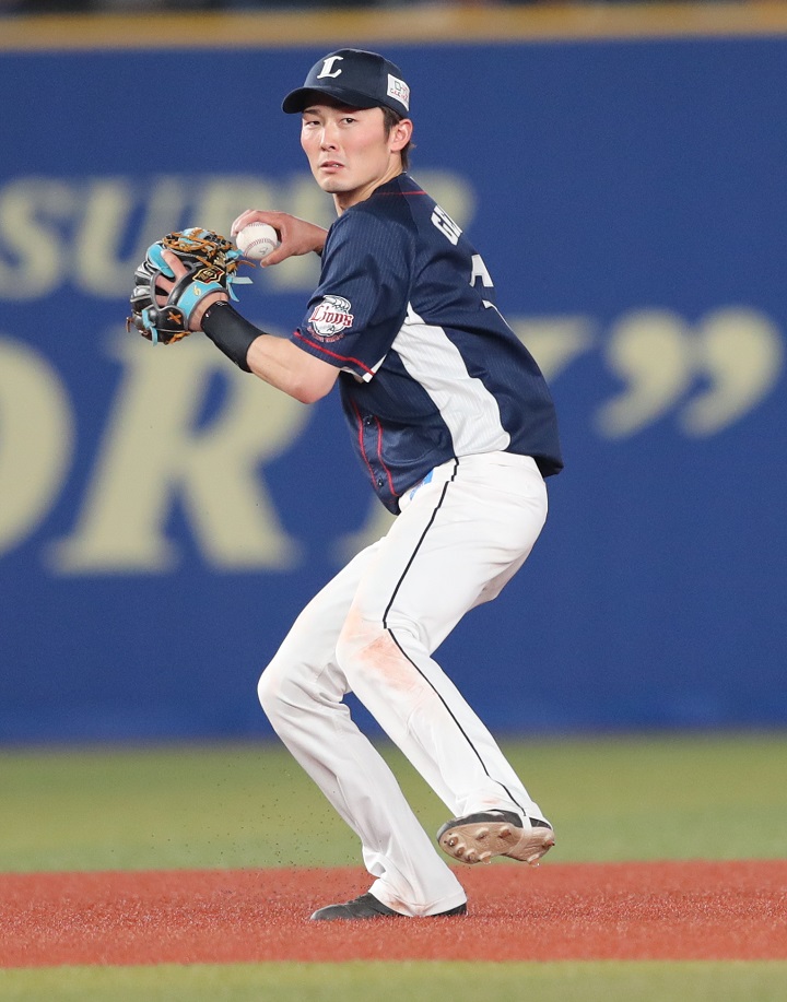 西武 源田壮亮 遊撃で発揮する唯一無二の存在感 守備職人のプライド 野球コラム 週刊ベースボールonline