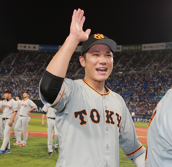 坂本勇人2019年MVP記念シリアル入りゴールドプレート 坂本勇人2019年MVP記念シリアル入りゴールドプレート - メルカリ