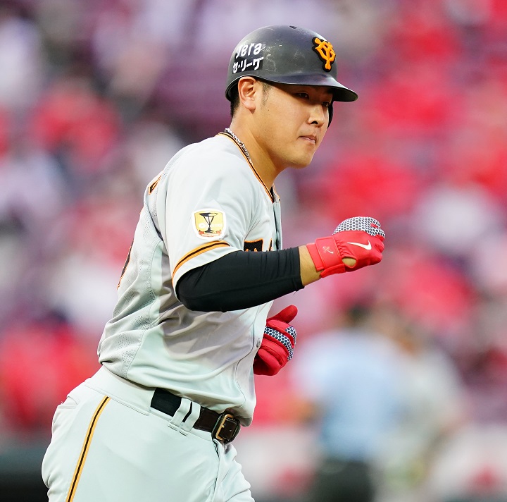 巨人 岡本和真内野手 チームを支える若き主砲 スタートダッシュに成功 野球コラム 週刊ベースボールonline