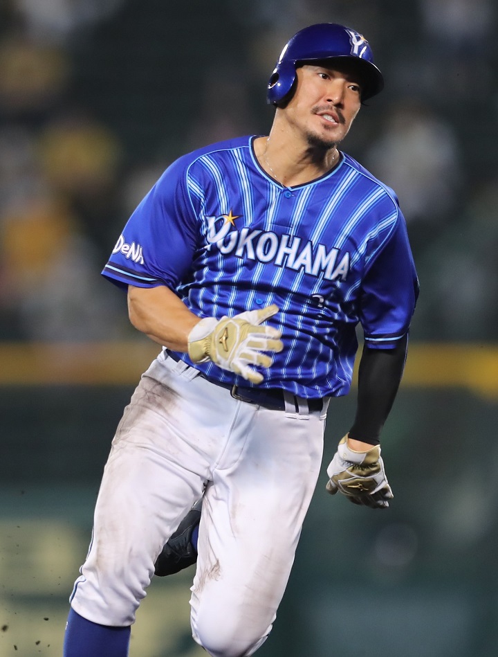 Dena 梶谷隆幸 チームに上昇気流を呼び込む蒼い韋駄天 足で魅せる 野球コラム 週刊ベースボールonline