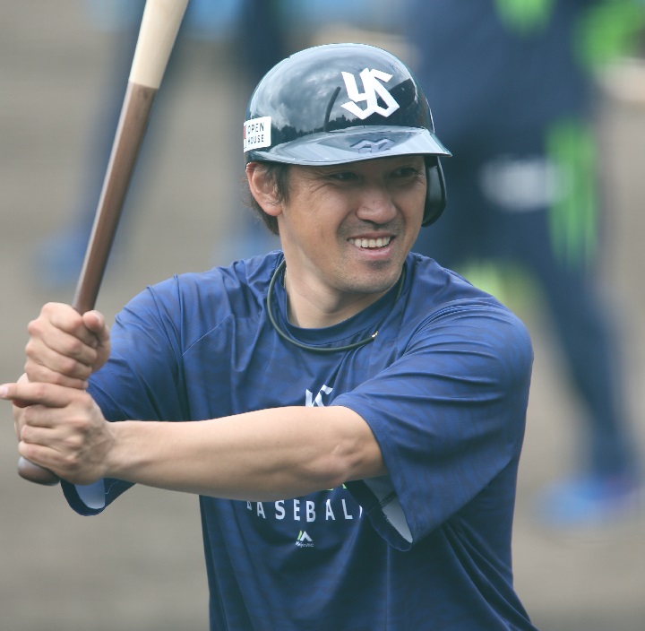 ヤクルト 内川聖一 気持ちを新たにする 飢えた男 新天地に懸ける 野球コラム 週刊ベースボールonline