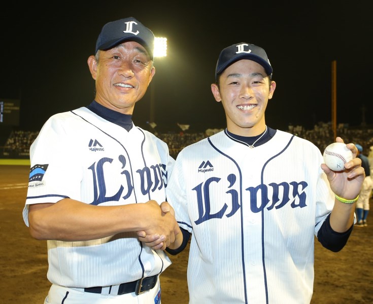 西武 伊藤翔 うれしいプロ初勝利 野球情報 週刊ベースボールonline