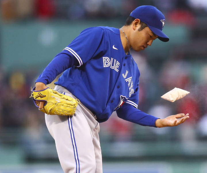 マウンド上で指をペロリはng 厳格に規定される反則投球 元パ リーグ審判員 山崎夏生に聞く 野球コラム 週刊ベースボールonline