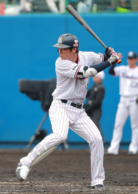 ヤクルト 川端慎吾内野手 気分屋の部分もあったけど 今年はそういうのがないです わがチームの助っ人 野球 週刊ベースボールonline