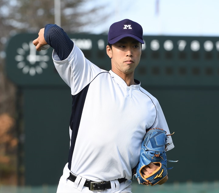 入江大生 明大 投手 ドラフト1位 を刺激に勝負へ挑む150キロ右腕 野球 週刊ベースボールonline