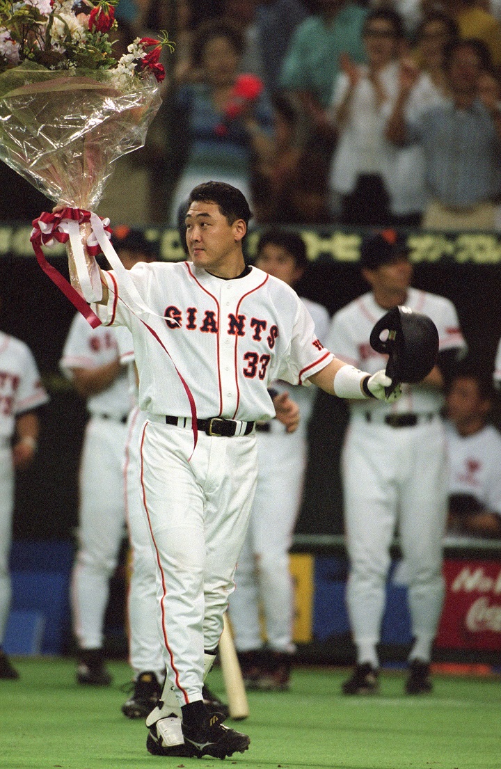 巨人・江藤智が通算300号本塁打（2001年7月12日） | 野球コラム - 週刊 