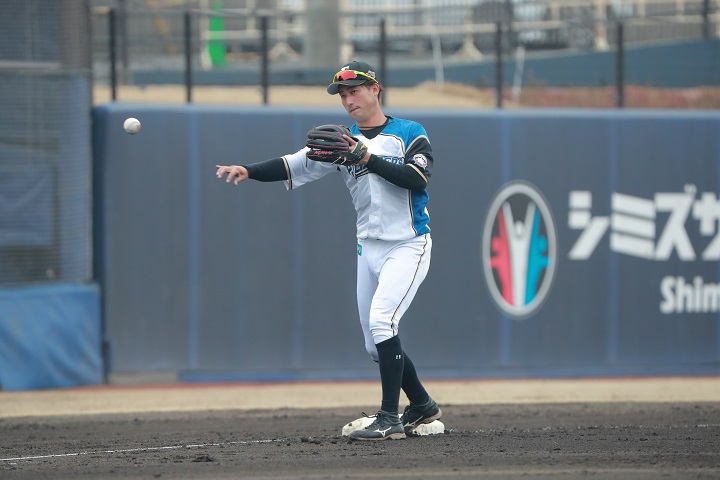 野球人生初のサードに挑戦中！ 日本ハム・淺間大基がいま面白い | 野球コラム - 週刊ベースボールONLINE