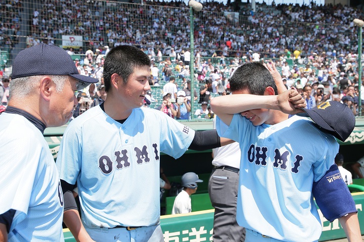 甲子園 記者コラム 昨夏悪夢を払拭できずも 楽しい甲子園 と胸を張った近江正捕手 有馬諒 野球コラム 週刊ベースボールonline