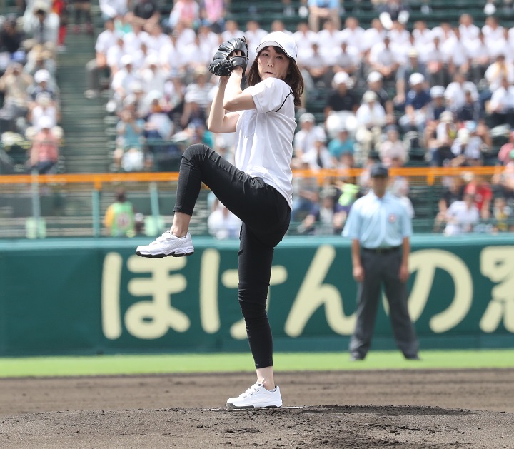 甲子園の始球式で長島三奈さんが感じたこと 野球コラム 週刊ベースボールonline