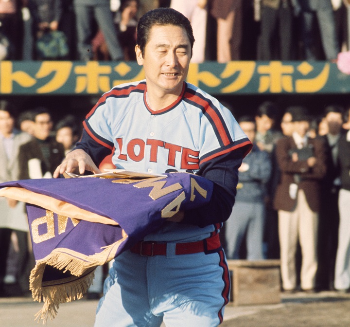 金田 正 一 金田正一元嫁との離婚理由は不倫 タレントの娘や孫の現在と年齢も調査