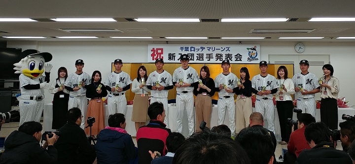 新入団会見で つかみはok の極上談話 ロッテ3位 高部瑛斗はプレーでも魅せていく 野球コラム 週刊ベースボールonline