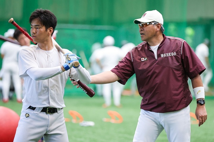 秋に完全優勝するために――早大ナインに「練習常善」を植え付ける小宮山悟監督 | 野球コラム - 週刊ベースボールONLINE