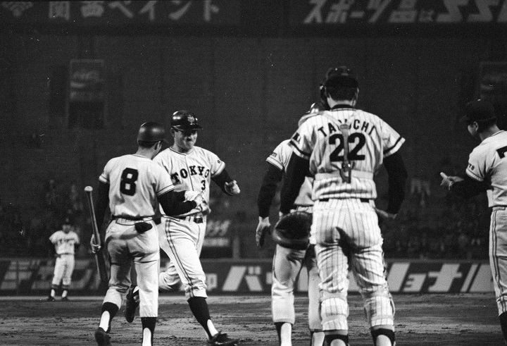 巨人・長嶋茂雄が動物的勘でテレビを見ると……／週べ回顧1972年編