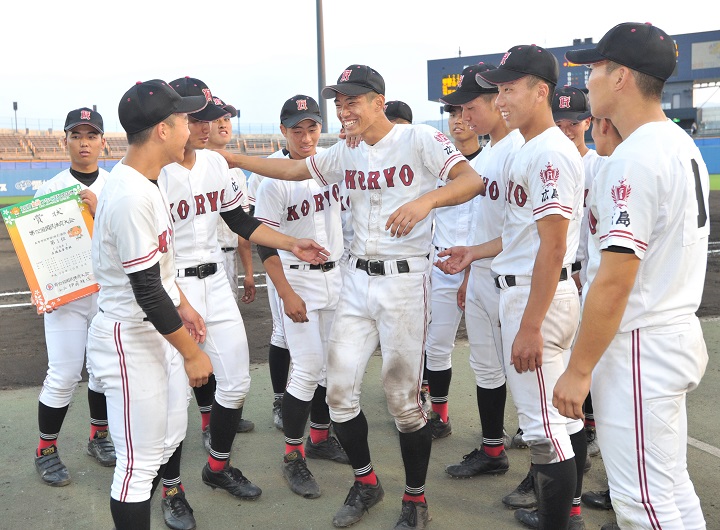 ドラフト 広島の広陵高 中村奨成の1位指名は大正解だ 野球 週刊