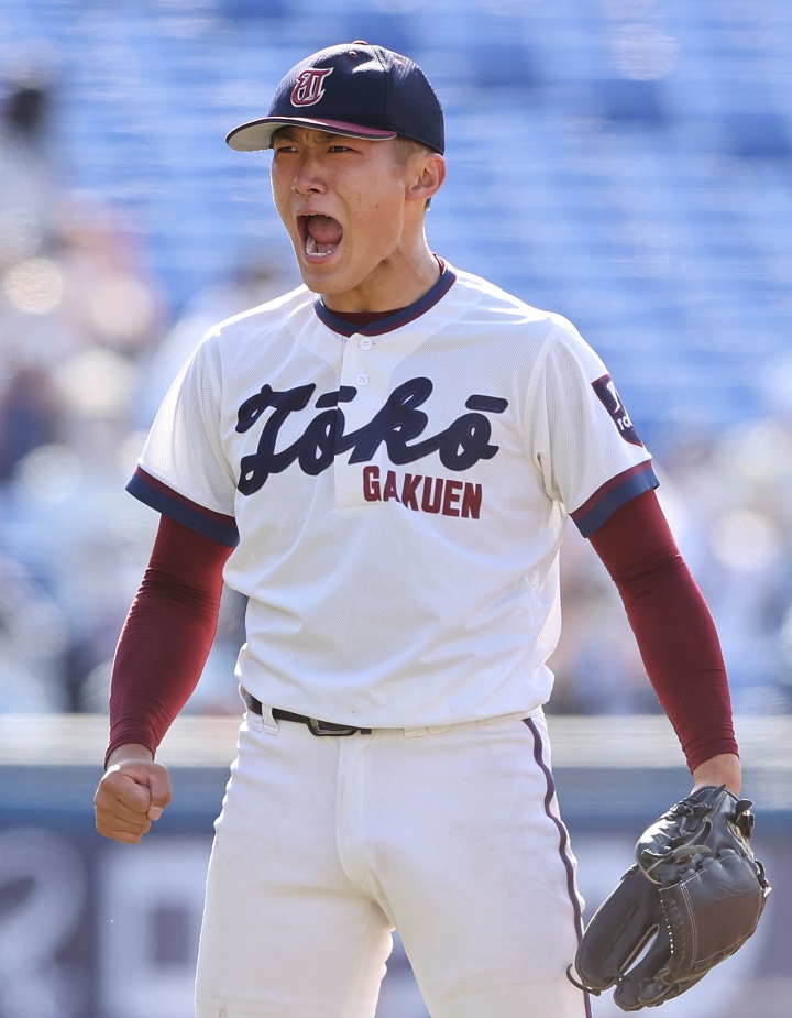 桐光学園 香山建築研究所 — 桐光学園中学校・高等学校女子棟
