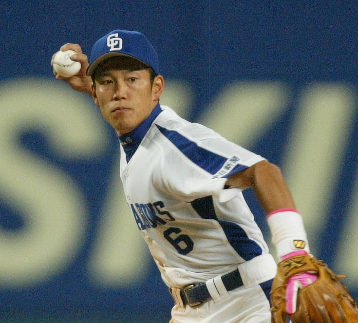 マウンド付近に上がったフライは誰が捕る 元中日 井端弘和に聞く 野球コラム 週刊ベースボールonline