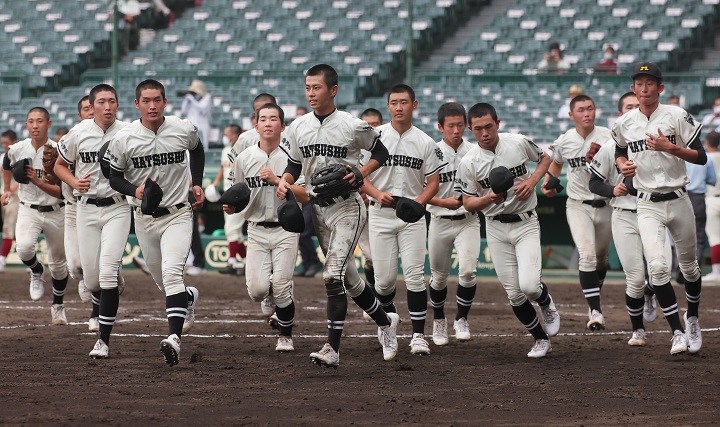 松商学園が史上初の4元号での勝利校に。夏の甲子園のこれまでの戦績は