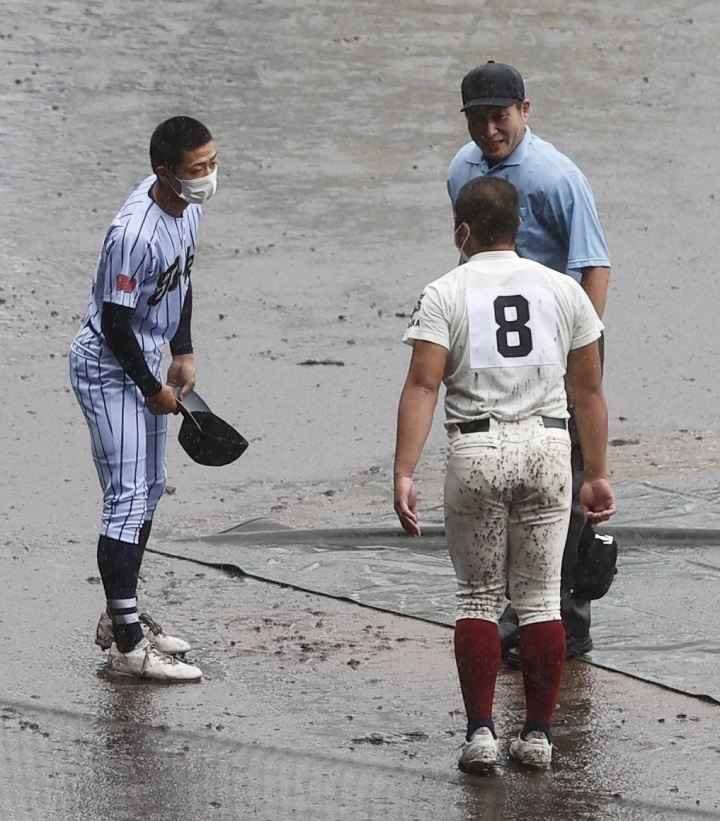 無念の降雨コールド 選手に寄り添う最大限の配慮が見られた審判員 21夏の甲子園 野球コラム 週刊ベースボールonline