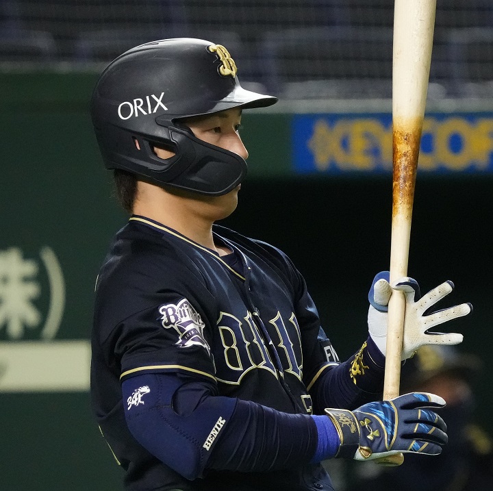 お値引き）吉田正尚 バッティンググローブ オリックスバファローズ