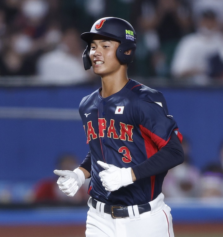 侍U-18壮行試合で衝撃の一発。四番・内海優太に脈々と継がれている野球