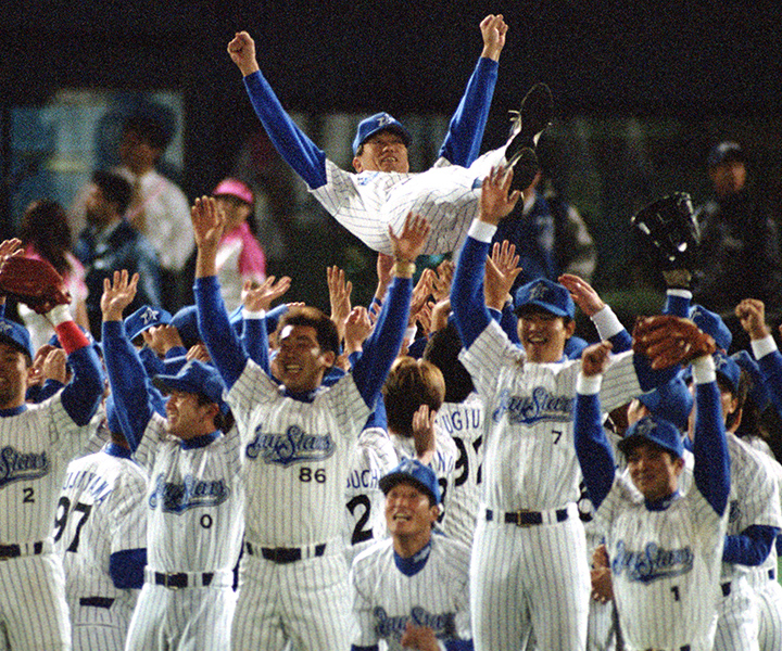 横浜ベイスターズ ユニフォーム ローズ 狭く ロバートローズ 