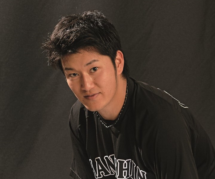 阪神・岩貞祐太の活躍を支えるアンダーアーマーのスパイク | 野球